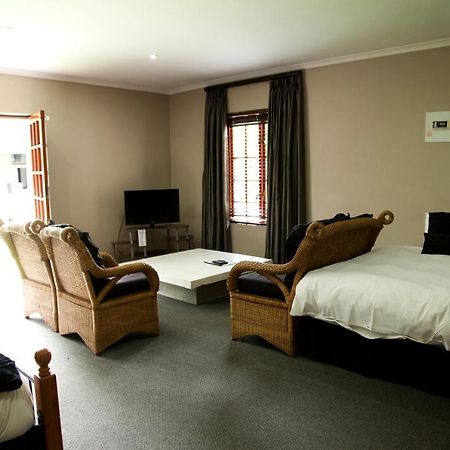 The Gables Middelburg Mpu Hotel Exterior photo