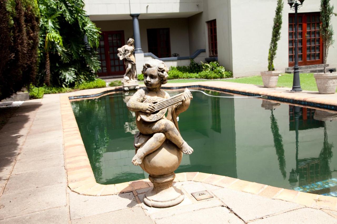 The Gables Middelburg Mpu Hotel Exterior photo